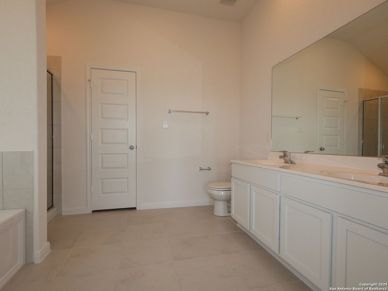 Furnished interior view inside a new home in Paloma Park, Converse (Image 6). Furnished interior view inside a new home in Paloma Park, Converse (Image 6).