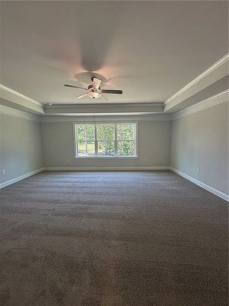 Spacious, unfurnished interior of a new home in Mirror Lake at South Harbour, Villa Rica (Image 22).