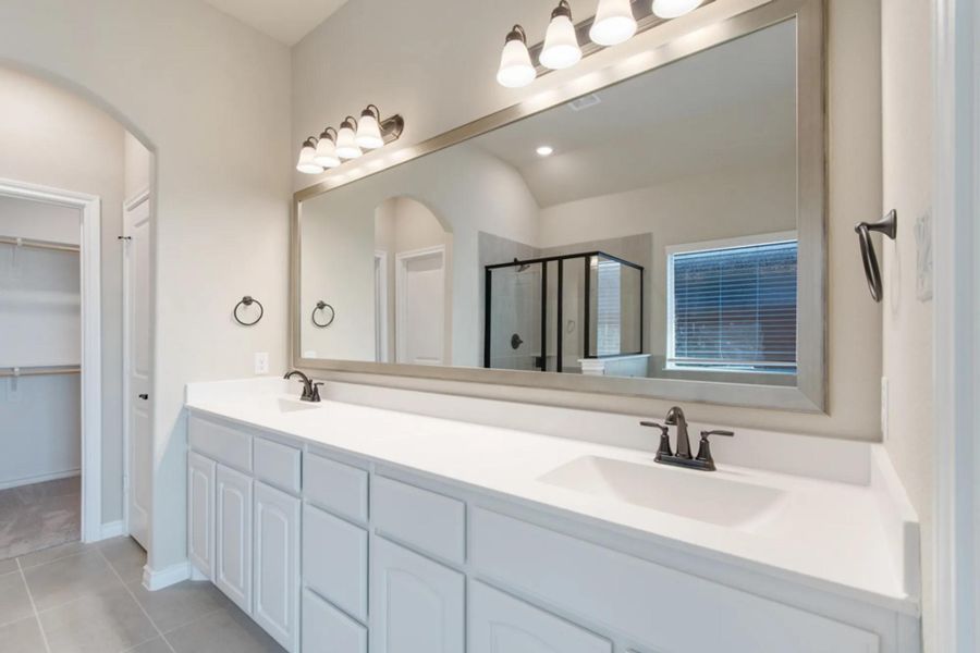 Representative furnished interior of a home built from the Concept 2440 by Landsea Homes in Chisholm Hills, Cleburne (Image 49).
