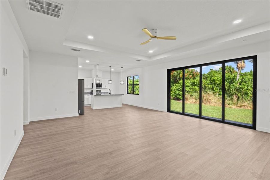 Spacious, unfurnished interior of a new home in , Punta Gorda (Image 19).