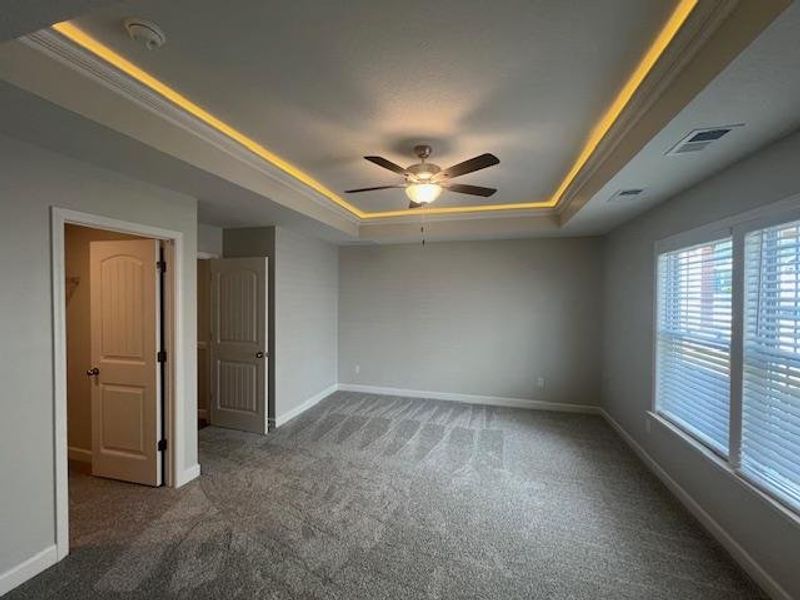 Spacious, unfurnished interior of a new home in Cleveland Meadows, Spartanburg (Image 12).