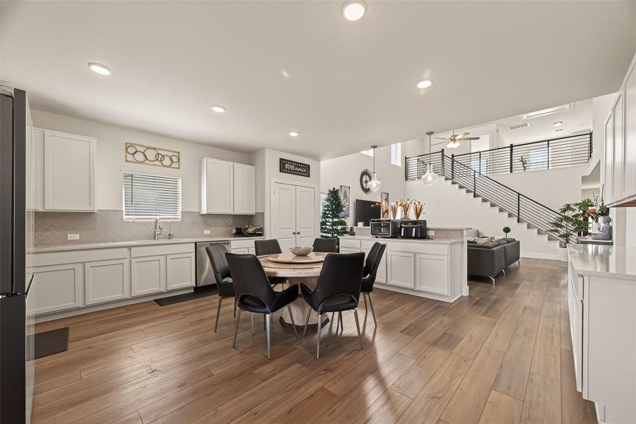 Furnished interior view inside a new home in Massey Oaks, Pearland (Image 10).