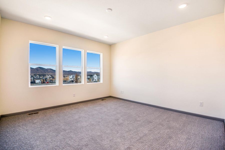 Representative unfurnished interior of a home built from the C by Tri Pointe Homes in Westside Crossing, Berthoud (Image 27).