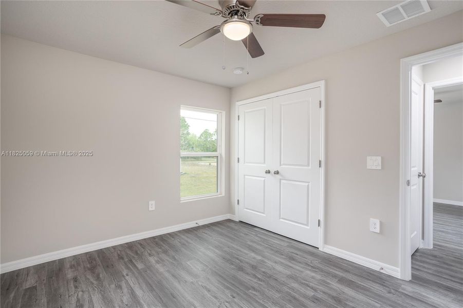 Spacious, unfurnished interior of a new home in , Palm Bay (Image 14).