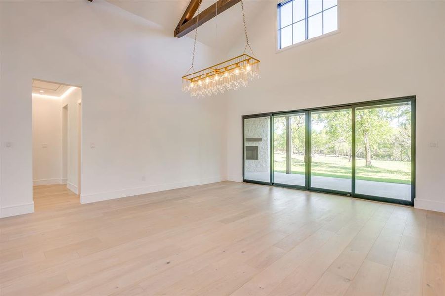 Spacious, unfurnished interior of a new home in , Aledo (Image 20).