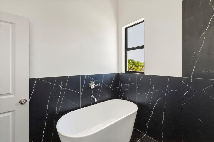 Furnished interior view inside a new home in , Port Charlotte (Image 44).