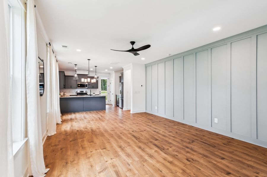 Image 33 of a home in Windsor Crossing.