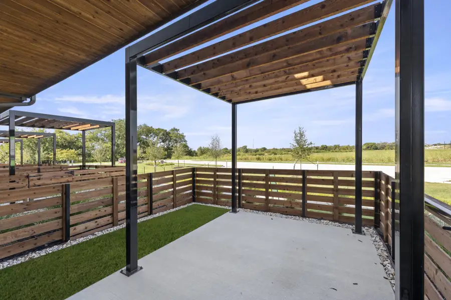 Exterior details and patio area of a home in Ten Mile Creek, Celina (Image 3).