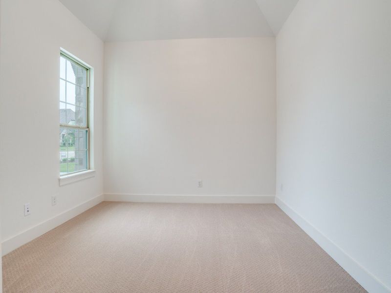 Spacious, unfurnished interior of a new home in Legacy Gardens, Prosper (Image 39).