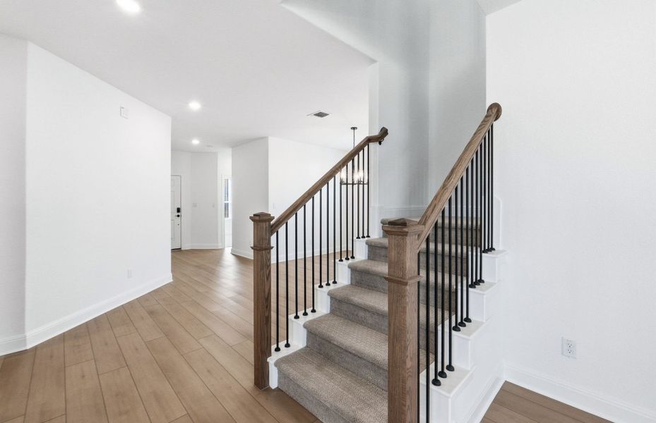 Spacious, unfurnished interior of a new home in Santa Rita Ranch, Liberty Hill (Image 47).