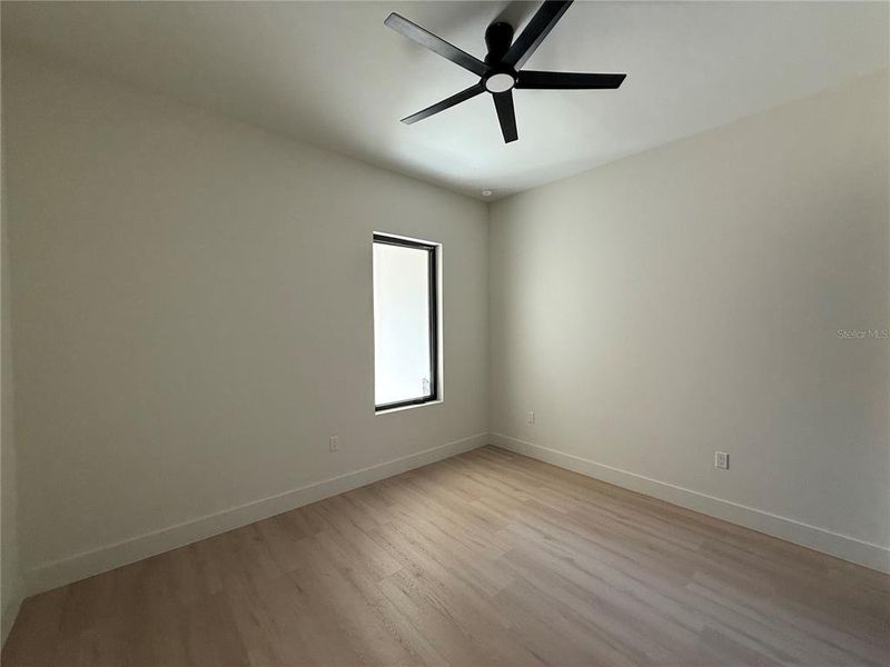 Spacious, unfurnished interior of a new home in , Tampa (Image 17).