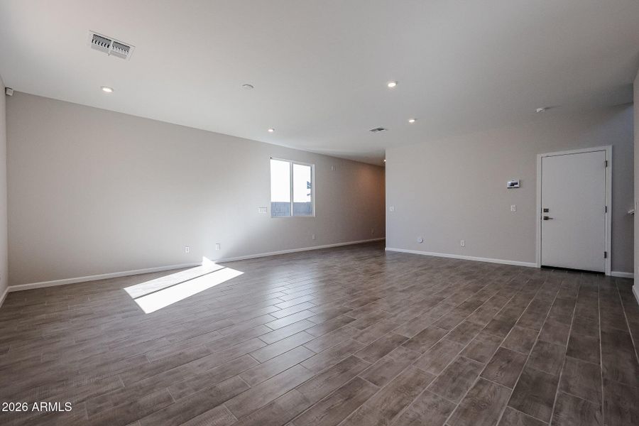 08_Radiant-Superstition-Vista_New-Home-f