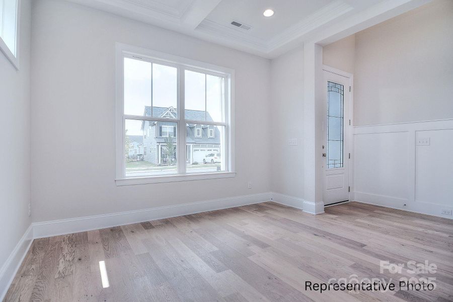 Spacious, unfurnished interior of a new home in Edmunds Farm, Clover (Image 25).
