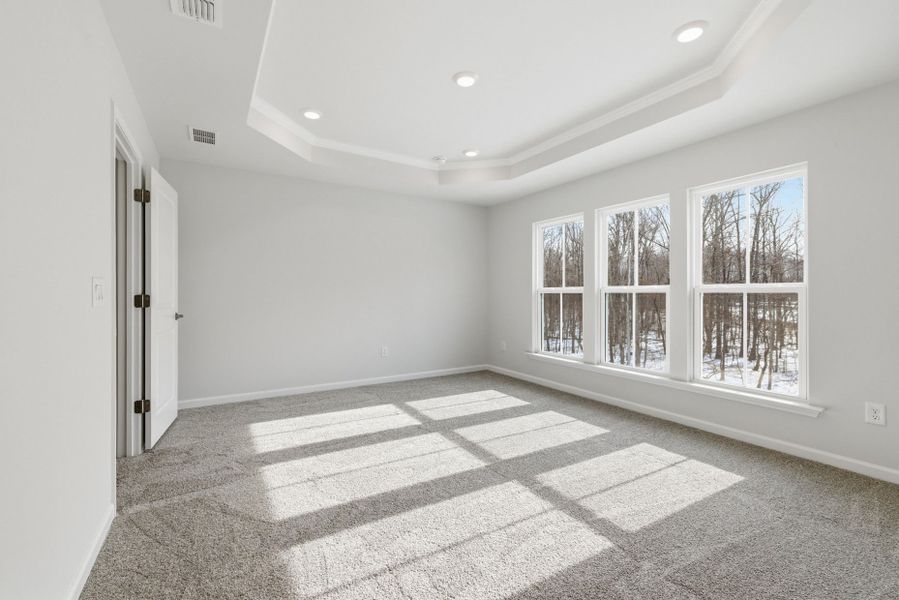 Spacious, unfurnished interior of a new home in Flemingfield, Greensboro (Image 42).