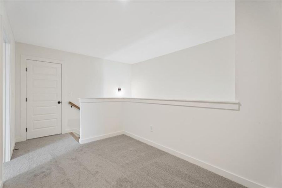 Spacious, unfurnished interior of a new home in , Gainesville (Image 32).