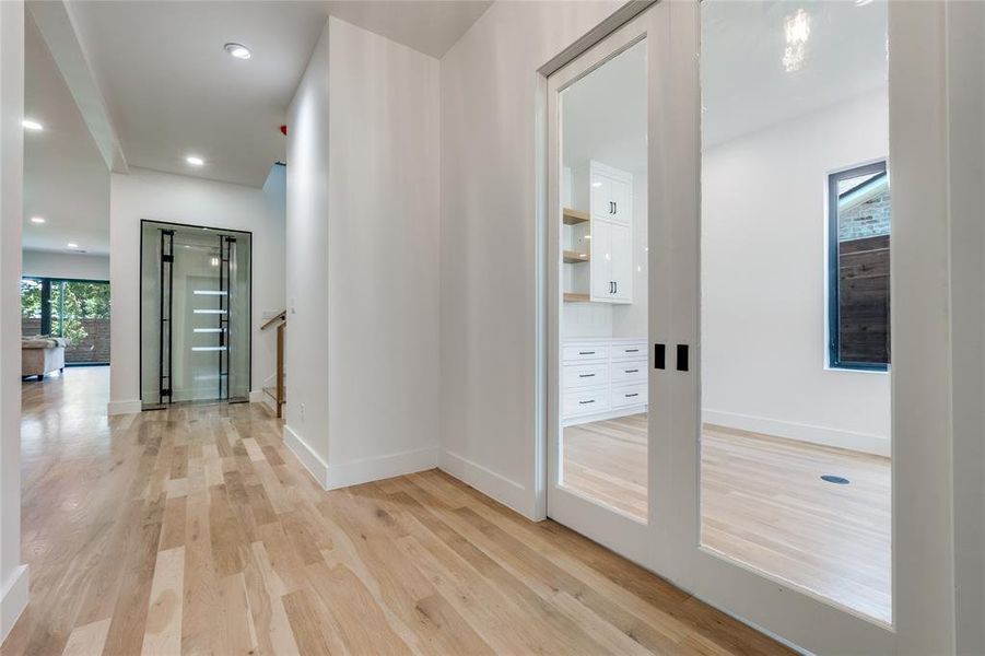 Spacious, unfurnished interior of a new home in , Dallas (Image 20).