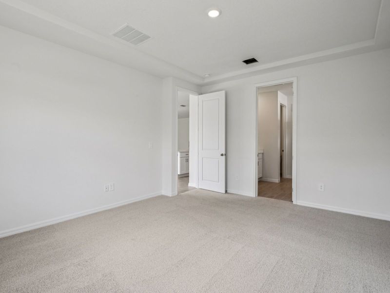 Spacious, unfurnished interior of a new home in Coasterra - Reserve Series, Palmetto (Image 14).