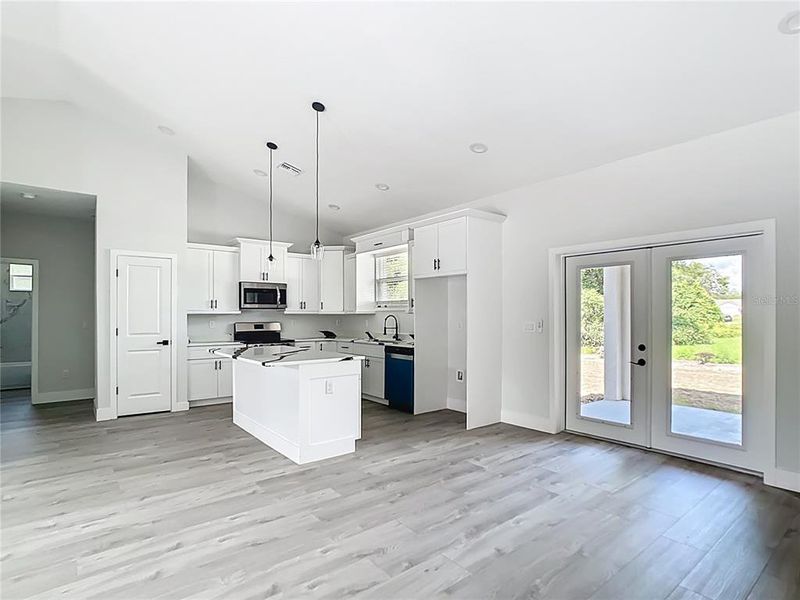 Furnished interior view inside a new home in , Ocala (Image 8).