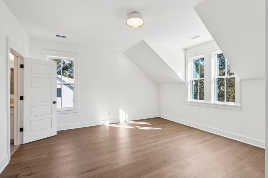 Spacious, unfurnished interior of a new home in , Johns Island (Image 49).