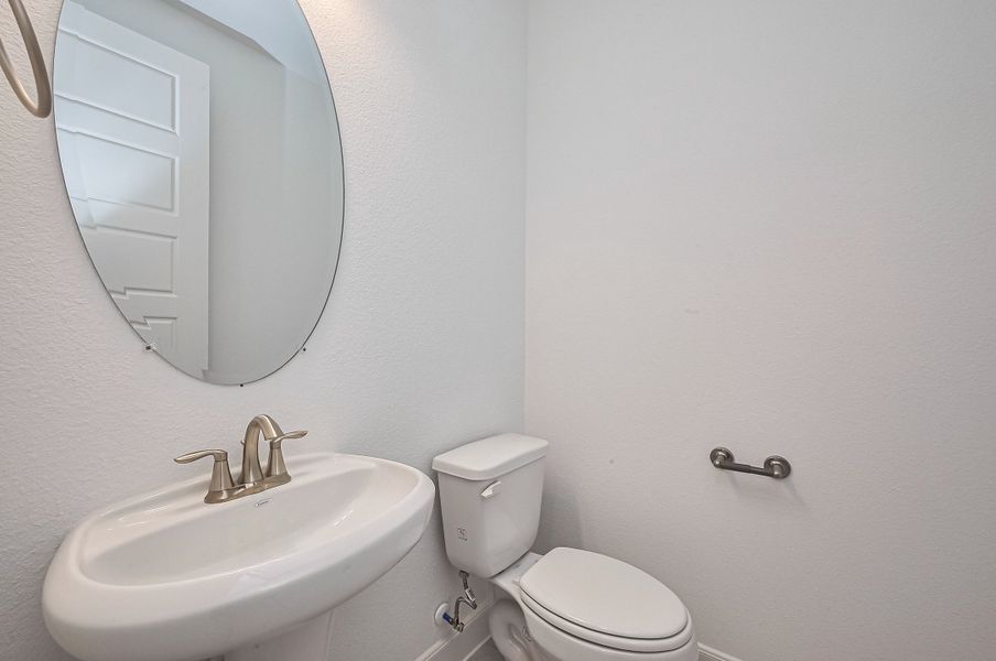 Representative furnished interior of a home built from the Floor Plan 2620 by Colina Homes in Woodland Lakes, Huffman (Image 4). Representative furnished interior of a home built from the Floor Plan 2620 by Colina Homes in Woodland Lakes, Huffman (Image 4).