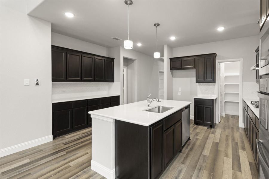 Representative furnished interior of a home built from the Fairmont by Pacesetter Homes in Sutton Fields, Celina (Image 6).