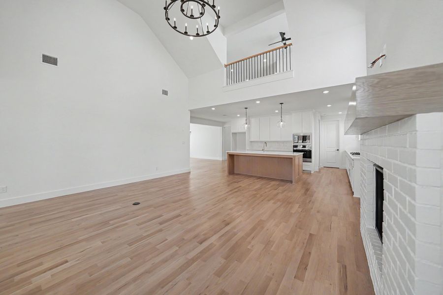 Spacious, unfurnished interior of a new home in Aster Park, McKinney (Image 23).