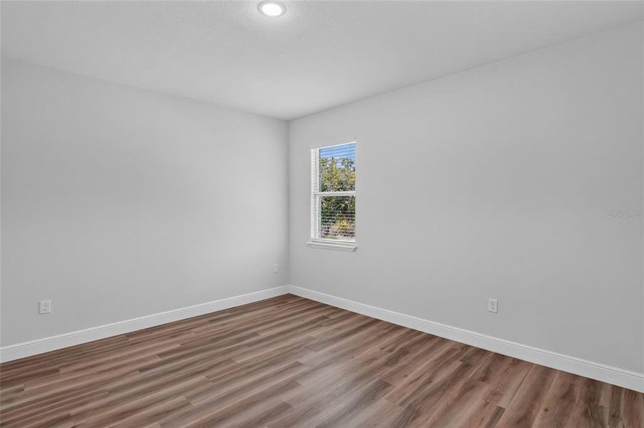 Spacious, unfurnished interior of a new home in , Homosassa (Image 19).