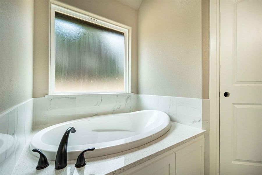 Close-up of interior finishes inside a home in , Granbury (Image 18). Close-up of interior finishes inside a home in , Granbury (Image 18).