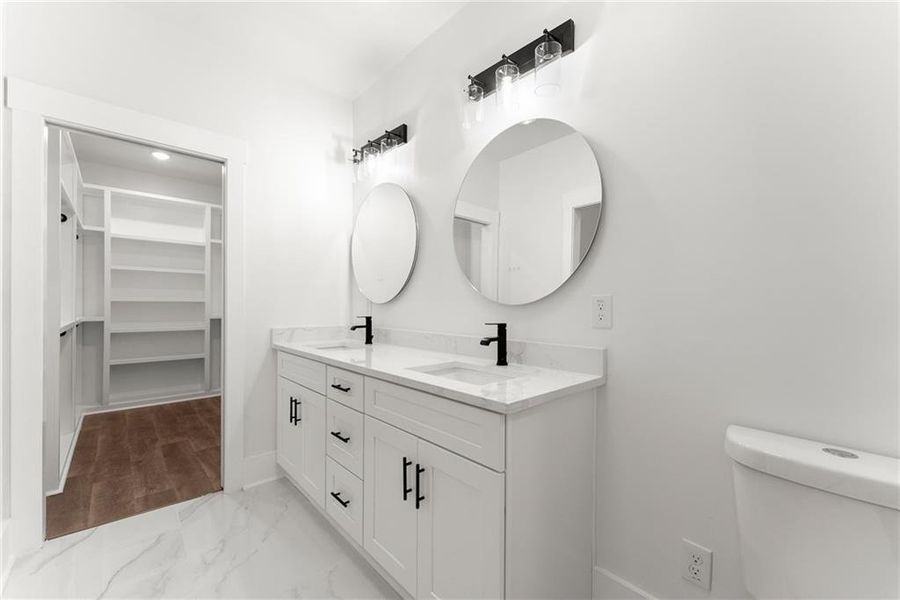 Furnished interior view inside a new home in , Gainesville (Image 6).