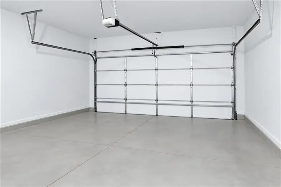 Spacious, unfurnished interior of a new home in Towns at Holly Springs, Holly Springs (Image 13).