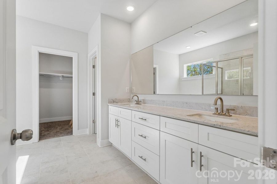 Furnished interior view inside a new home in Oakridge Farms, Mooresville (Image 5).