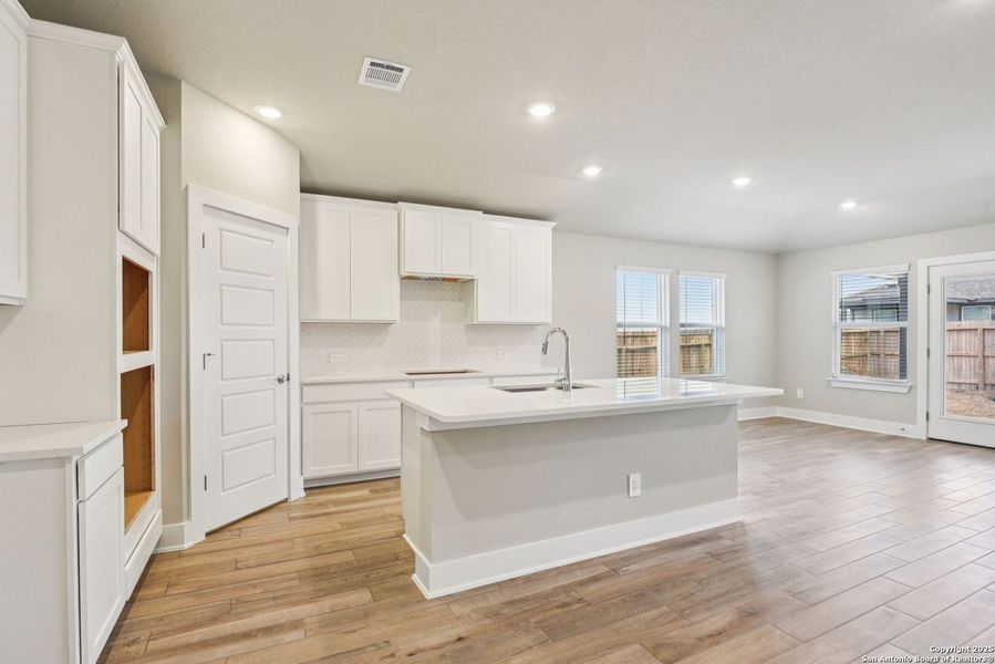 Furnished interior view inside a new home in Carmel Ranch, Schertz (Image 11).