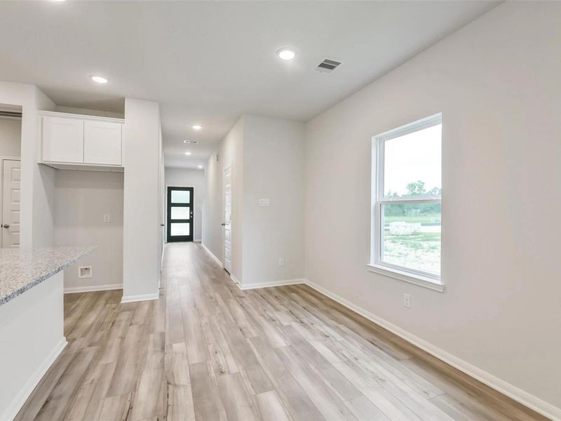 Spacious, unfurnished interior of a new home in Caney Creek Place, Conroe (Image 17). Spacious, unfurnished interior of a new home in Caney Creek Place, Conroe (Image 17).