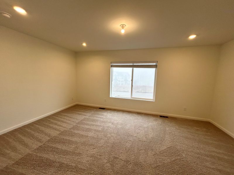 Spacious, unfurnished interior of a new home in Bristol Ridge Townhomes, Ann Arbor (Image 22). Spacious, unfurnished interior of a new home in Bristol Ridge Townhomes, Ann Arbor (Image 22).