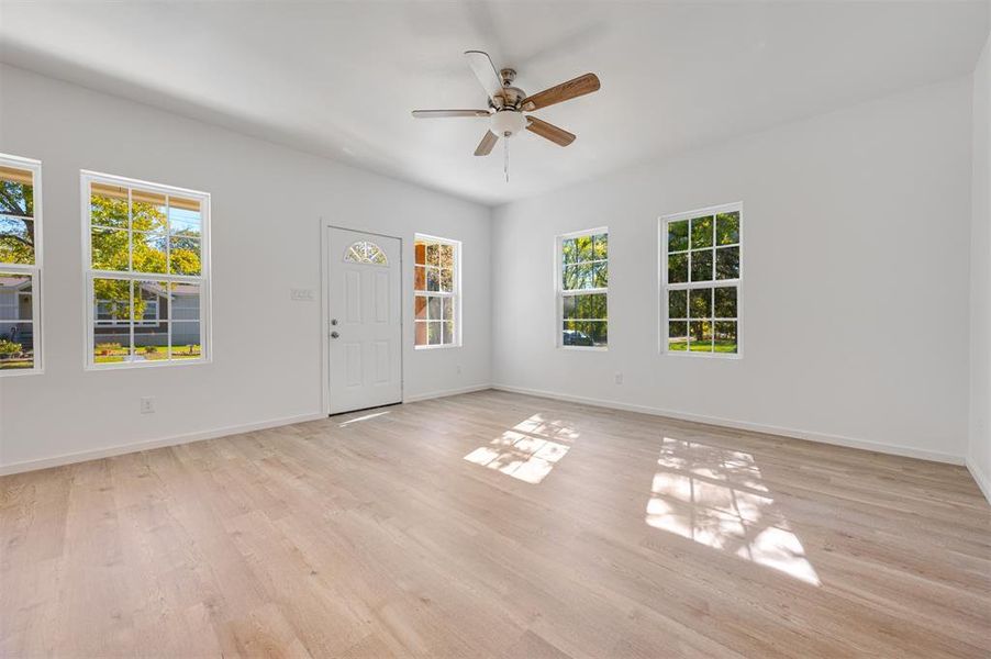 Spacious, unfurnished interior of a new home in , Cooper (Image 23).