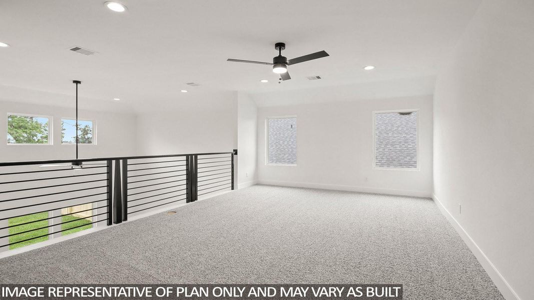 Spacious, unfurnished interior of a new home in Silverthorne, Conroe (Image 14). Spacious, unfurnished interior of a new home in Silverthorne, Conroe (Image 14).