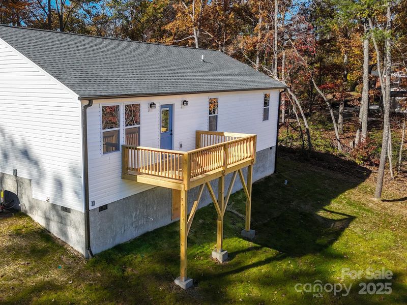 Exterior details and patio area of a home in , Marion (Image 27).