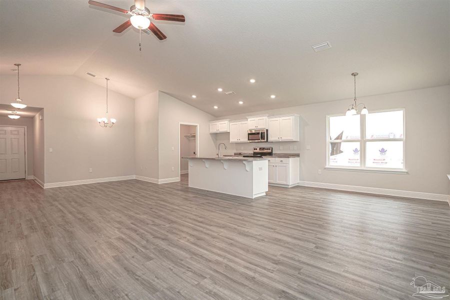 Spacious, unfurnished interior of a new home in Pine Top, Cantonment (Image 10). Spacious, unfurnished interior of a new home in Pine Top, Cantonment (Image 10).