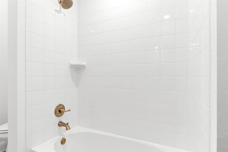 028-1208Armstrong-TheColony-TX-75056-Bathroom2.jpg-SMALL