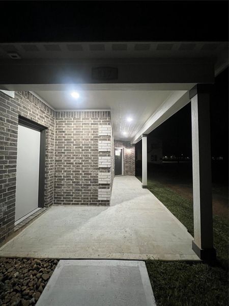 Exterior details and patio area of a home in , Richmond (Image 21).
