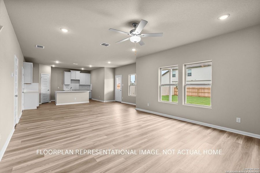Spacious, unfurnished interior of a new home in Paloma Park, Converse (Image 9).