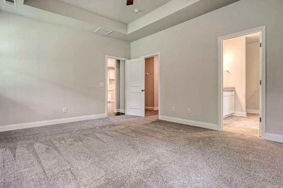 Representative unfurnished interior of a home built from the Batten by Hunter Quinn Homes in Beaufort County Homes, Beaufort (Image 10).