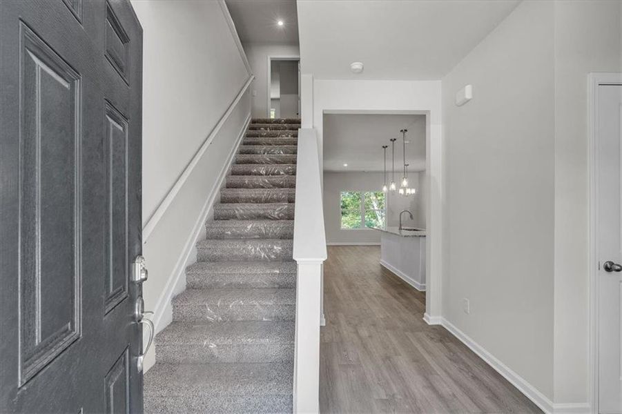 Spacious, unfurnished interior of a new home in Sweetlake Grove, Mableton (Image 23).