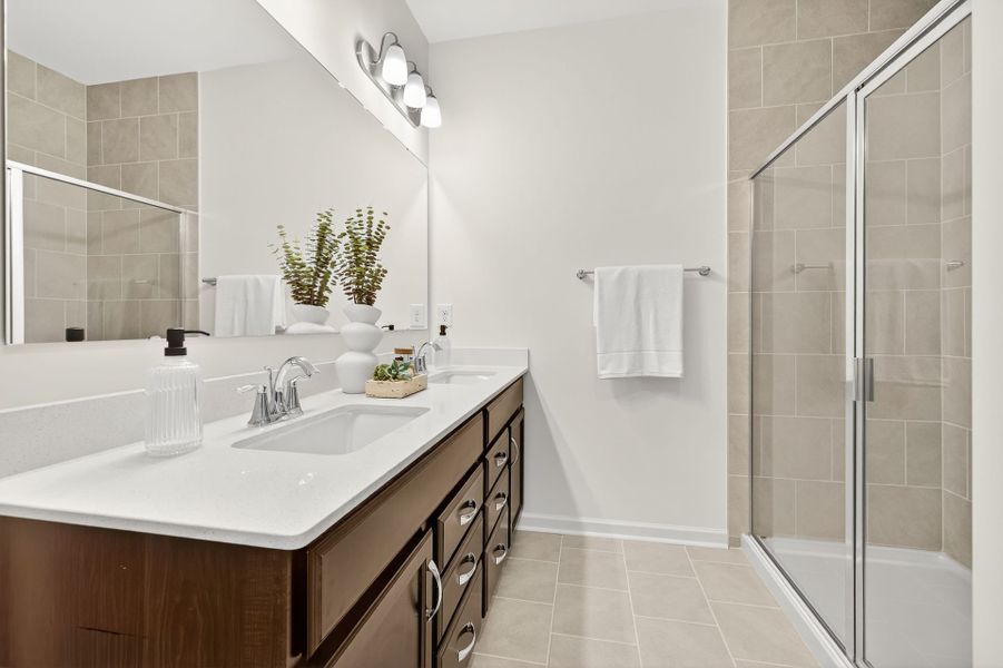 Furnished interior view inside a new home in Edgewater - The Links, Lancaster (Image 26).