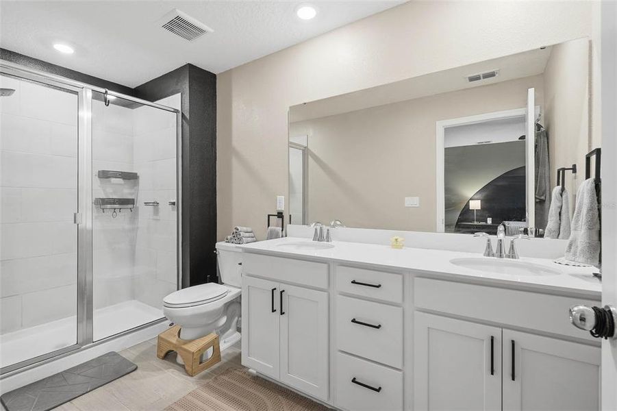 Furnished interior view inside a new home in Hardwick Farms, Jacksonville (Image 13).