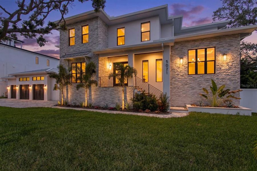 Exterior details and patio area of a home in , Tampa (Image 29).