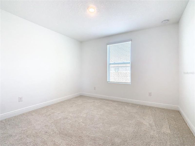 Spacious, unfurnished interior of a new home in , Winter Garden (Image 39).
