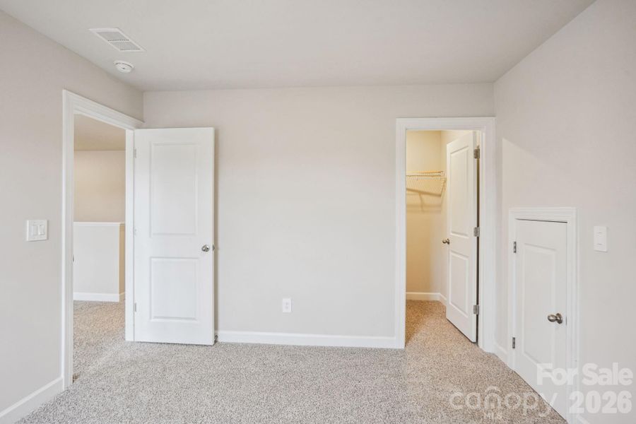 Photo is not of the actual home, but is an inspirational photo of builder’s model home and may depict options, furnishings, and/or decorator features that are not included