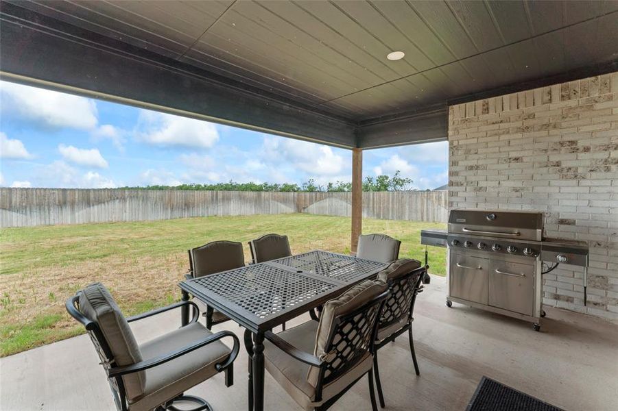 Exterior details and patio area of a home in , Abilene (Image 4).