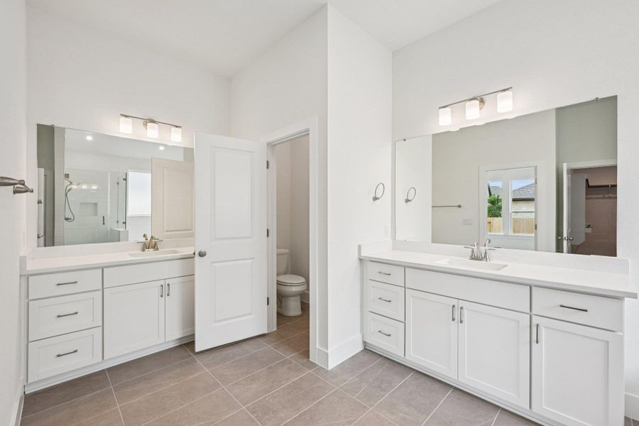 Furnished interior view inside a new home in Persimmon, Buda (Image 6).